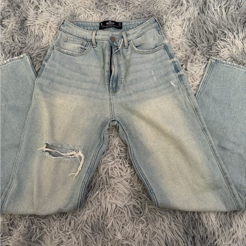 Hollister jeans